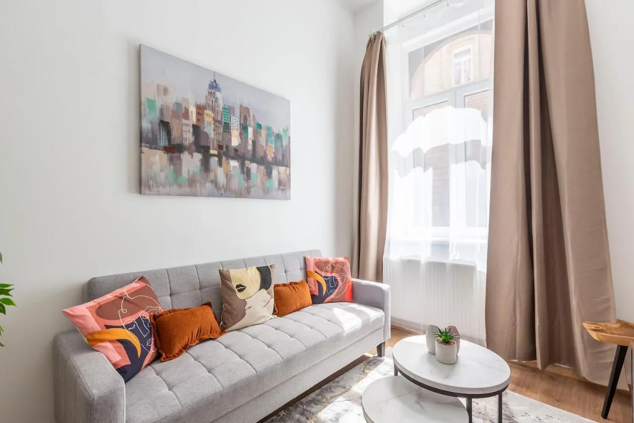 Cozy & Pleasant Homes In The Heart Of Budapest Apartamento