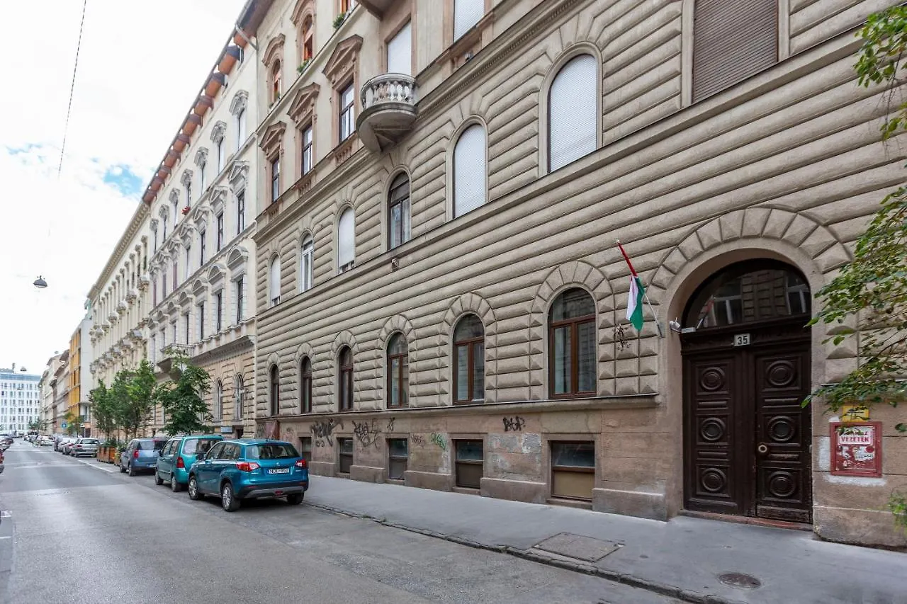 Cozy & Pleasant Homes In The Heart Of Budapest Apartamento